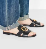 30 Montaigne Slide - Image 3